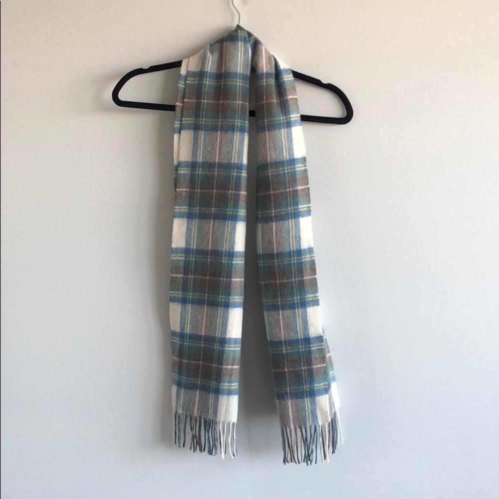 Authentic wool scarf